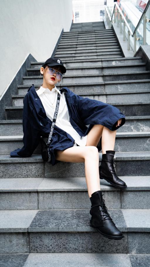 你的鞋柜里有哪些鞋,你的鞋柜里有多少双鞋