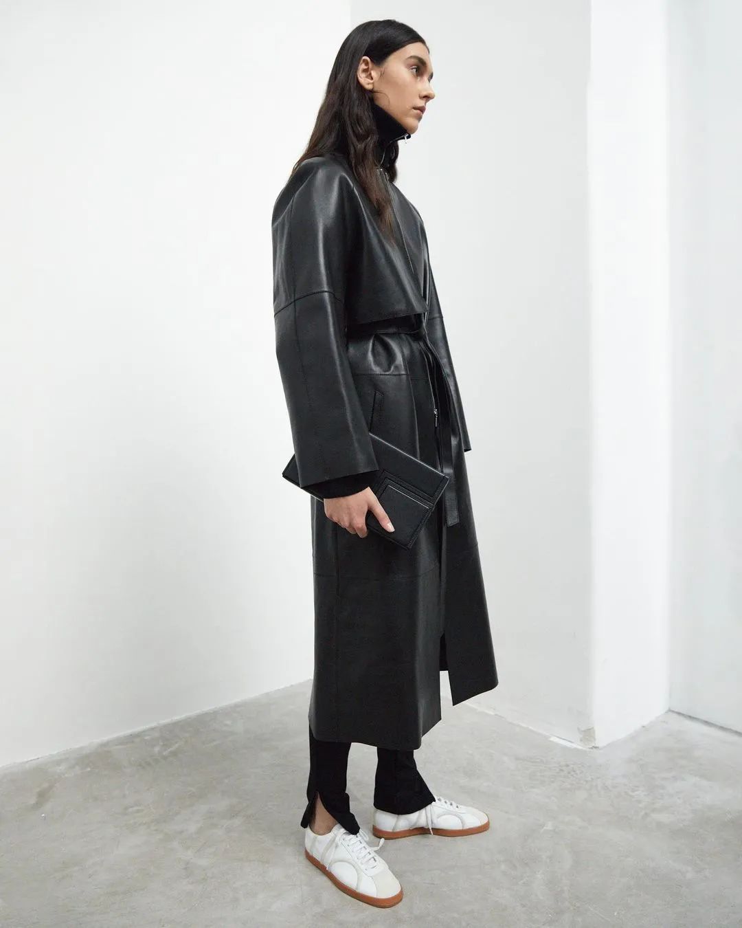 德训鞋奶油蓝白,白百何黑色德训鞋穿搭