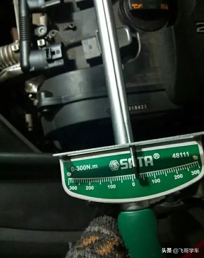 2011款2.0t奥迪a6l,最新款奥迪a6l更换火花塞教程