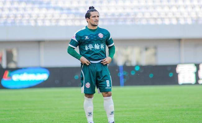 洛国富入选国足视频,洛国富为什么要去踢中甲