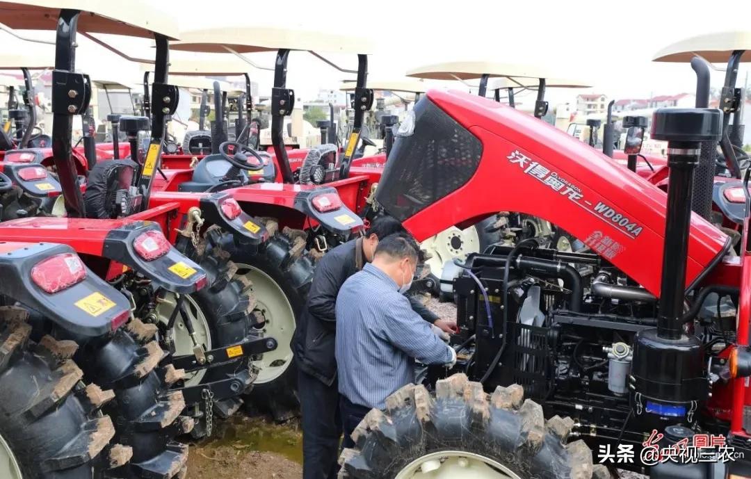 抓防疫保春耕两不误,促融合防疫春耕两不误