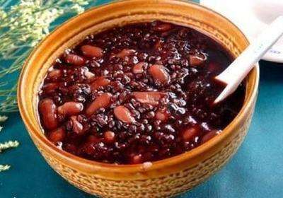 粥香浓郁口感丰富,粥真的很甜