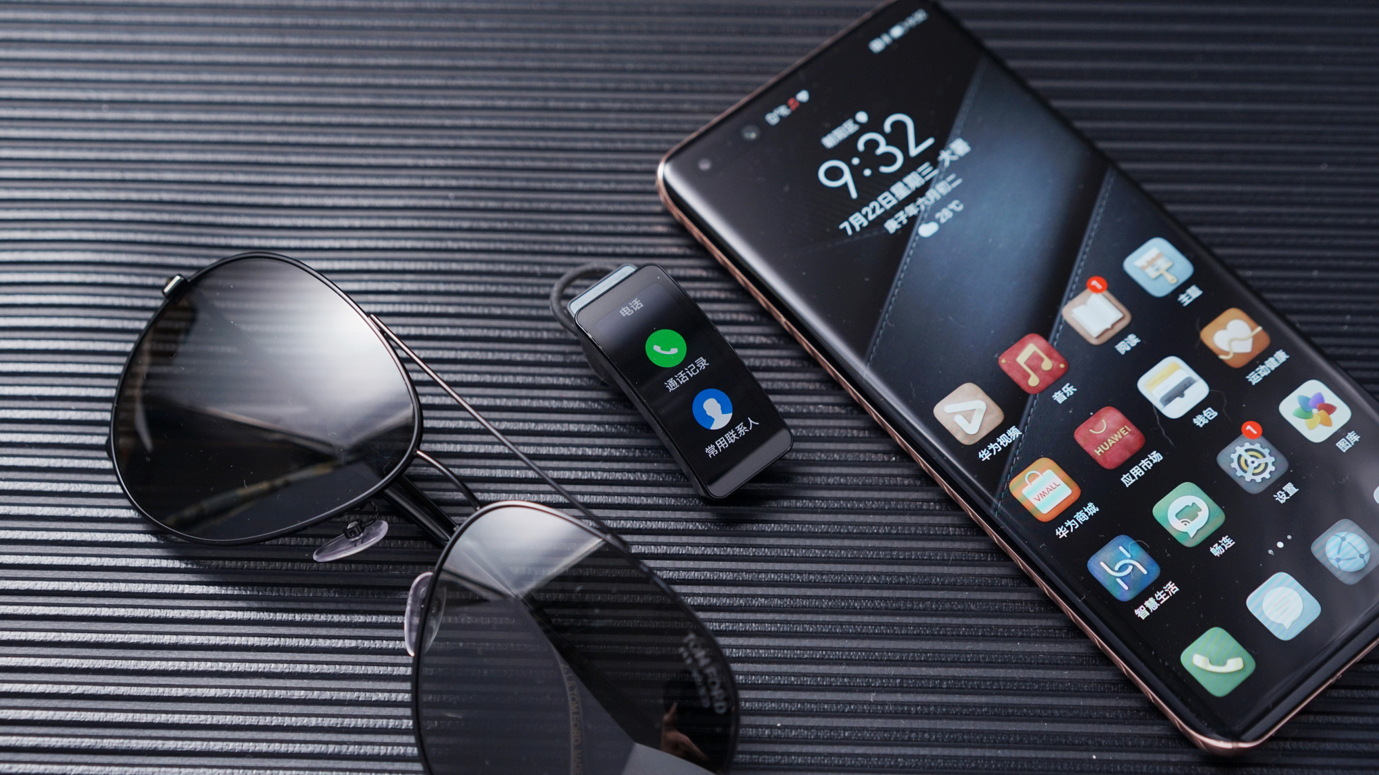 华为手环b6对比荣耀手环6,华为手环b6测评