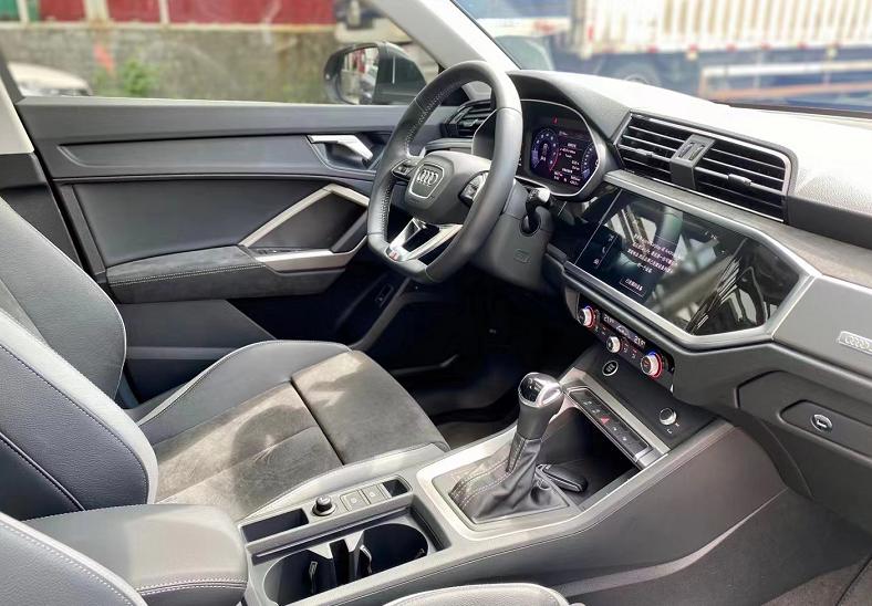 豪华舒适造就不凡的奥迪q3,奥迪q3顶配四驱测试