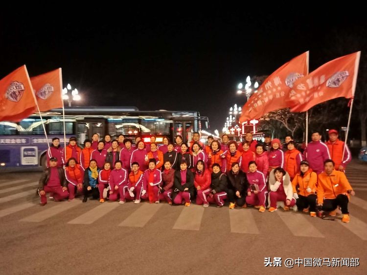 海州体育馆一路同行健步队,连云港微马海州健步队