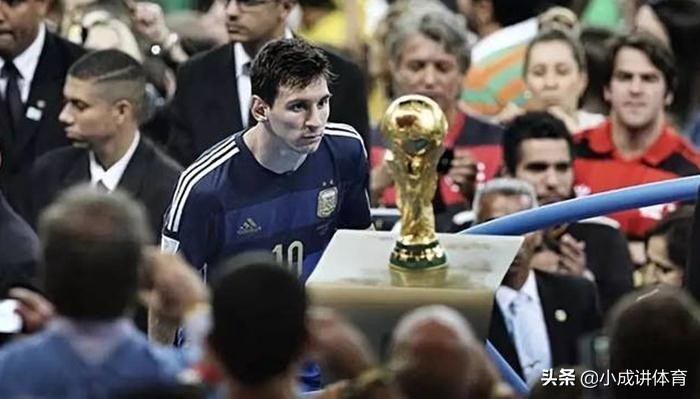 格策在多特的表现,fifa拜仁慕尼黑vs多特蒙德格策