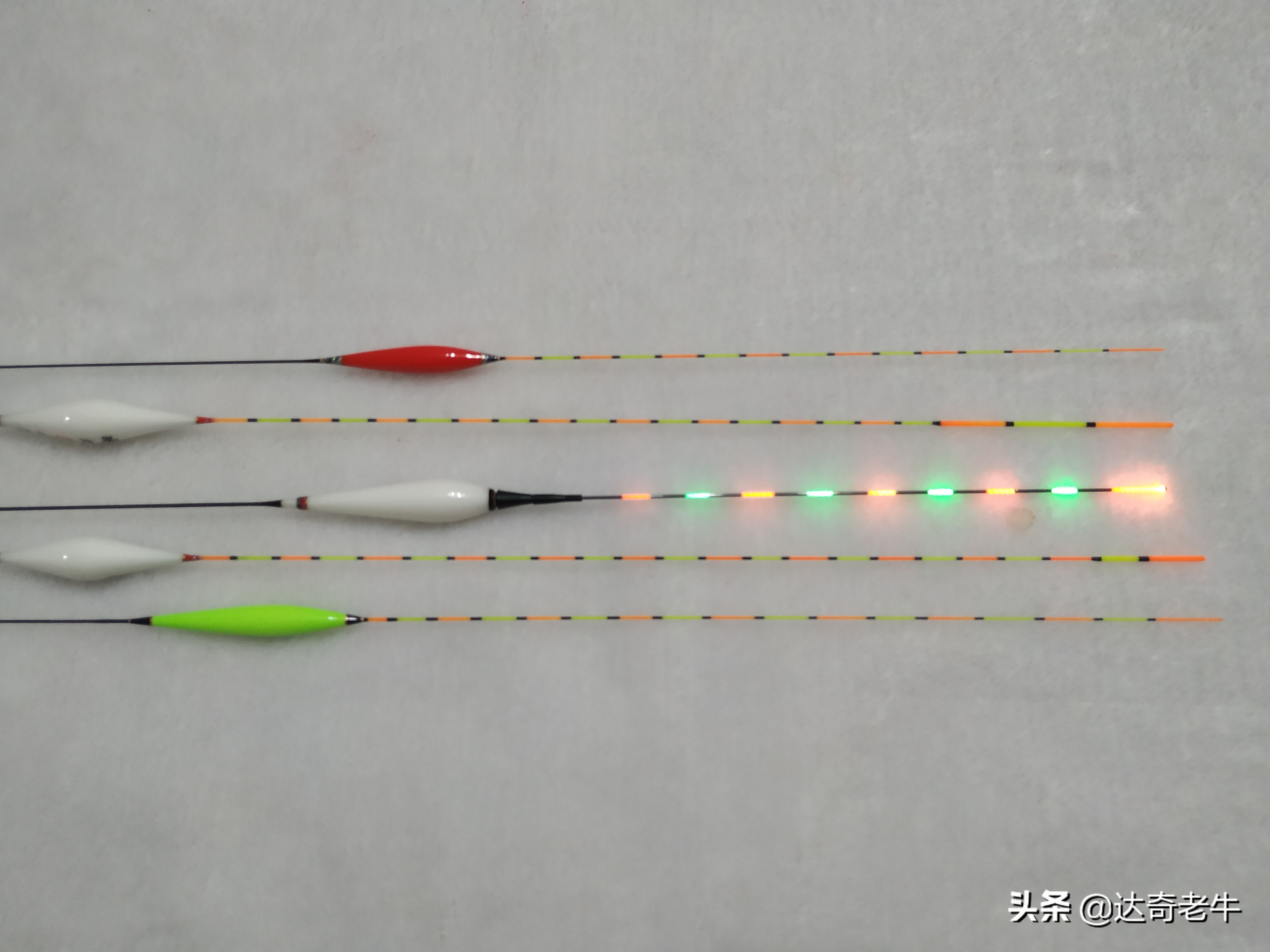 夜钓灯好用还是夜光漂好用,夜钓灯和夜光棒