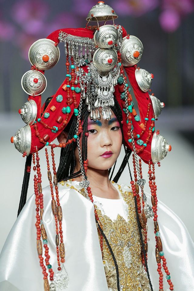 童装时装周走秀秋冬款2021,北京时装周2022秀场风采童装