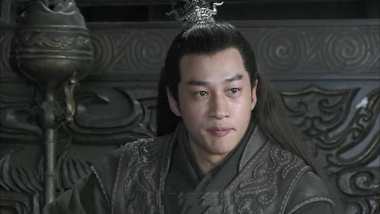 吕布辕门射戟是怎么射的,辕门射戟射得方天画戟