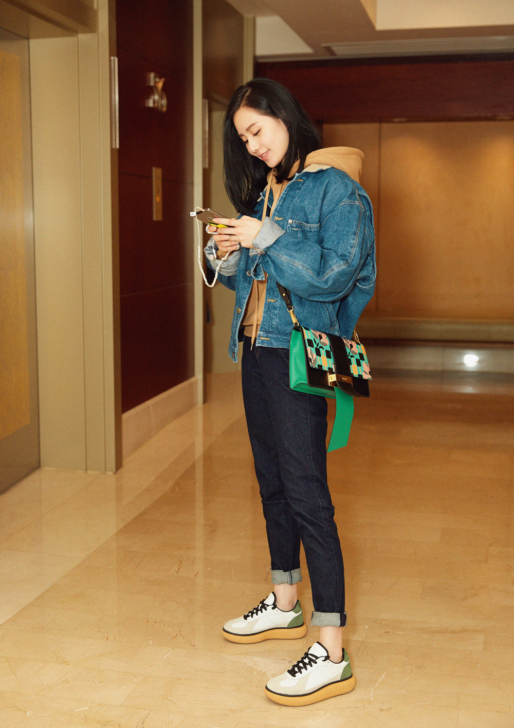 迪丽热巴杨幂穿搭,杨幂迪丽热巴穿衣风格