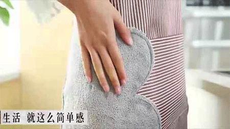 如何清洗沾满油污的围裙,不沾水不沾油的围裙还可以擦手