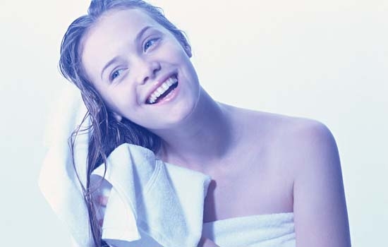 教你正确洗头护发,洗头的正确方式让头发变得更柔顺