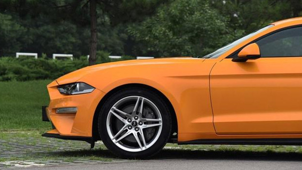 福特野马2.3t是自吸的吗,第三代福特野马5.0升v8版