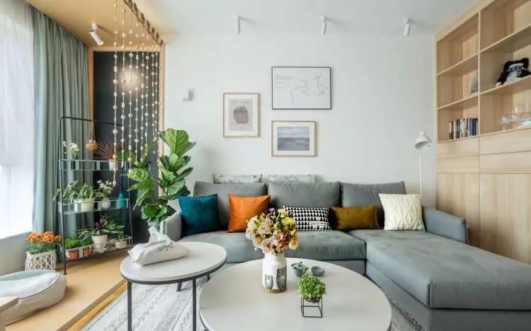 闺蜜家装的可真舒坦！大阳角玄关柜客厅装个假阳台，一进门就爱了