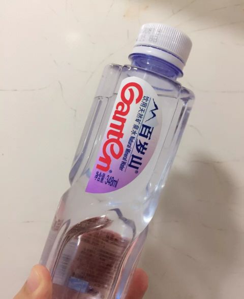 自制鸡蛋补水面膜的简单方法,皮肤干燥怎么补水最快自制面膜