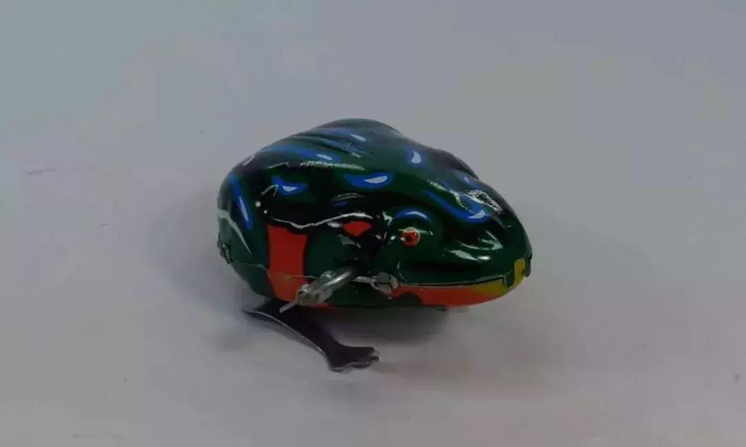 最早的铁皮青蛙,铁皮青蛙童年视频