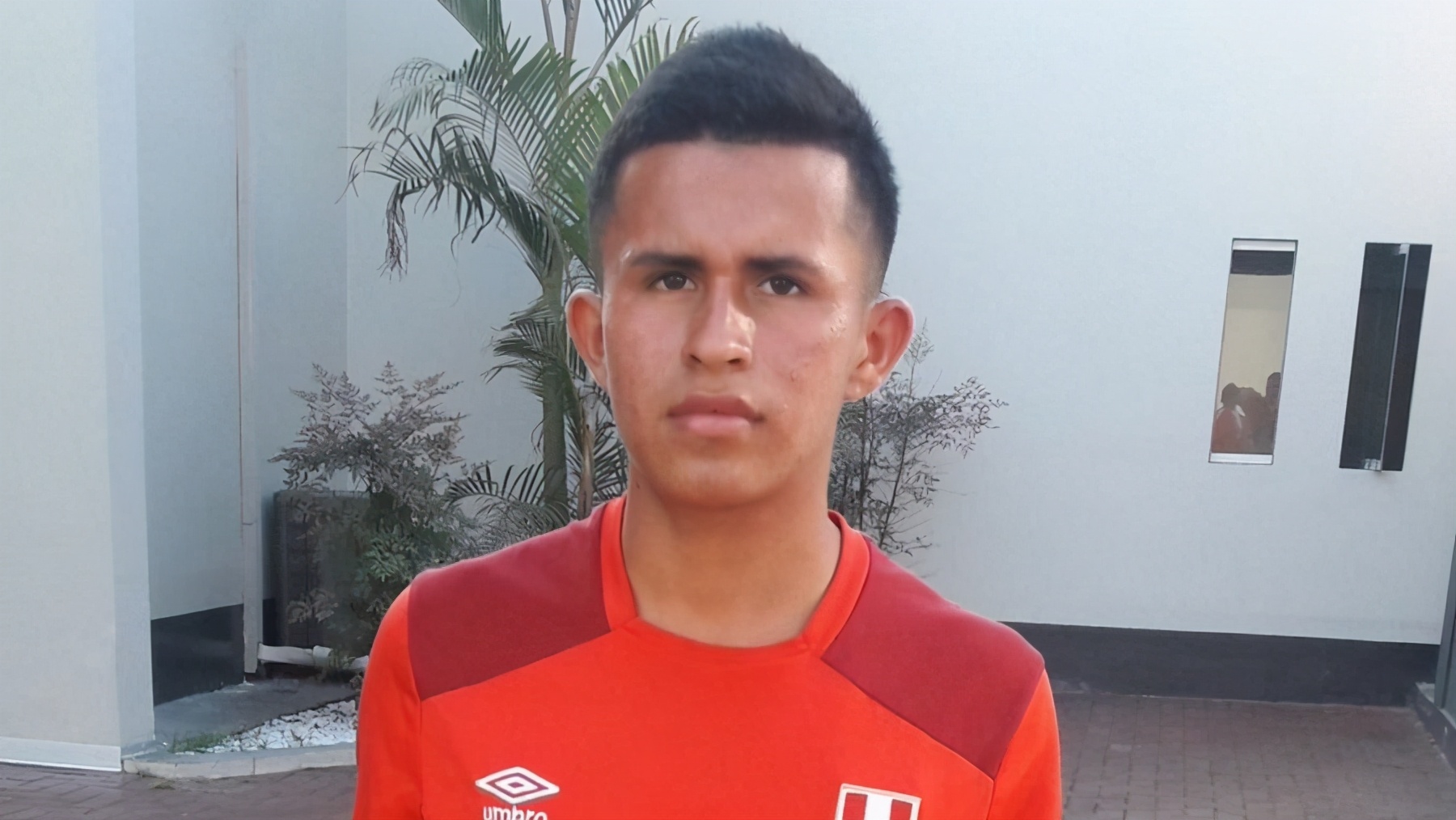 秘鲁18岁足球新星本拉登爆红，兄弟叫萨达姆，妹妹险些叫小布什