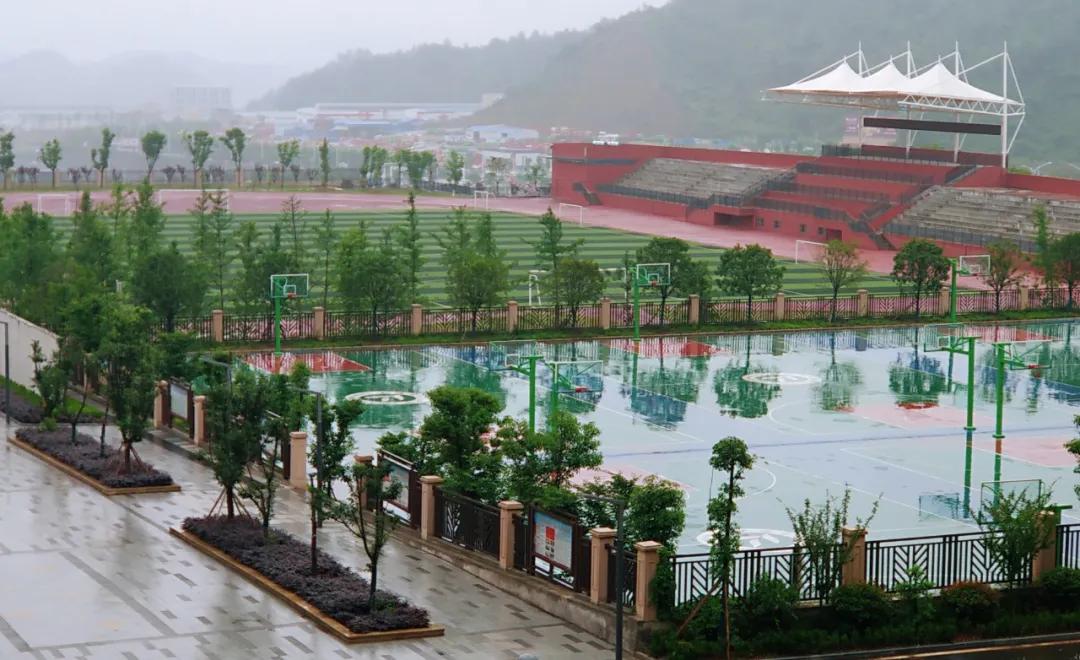 湖北十堰研究生学校,湖北十堰有研究生点的学校