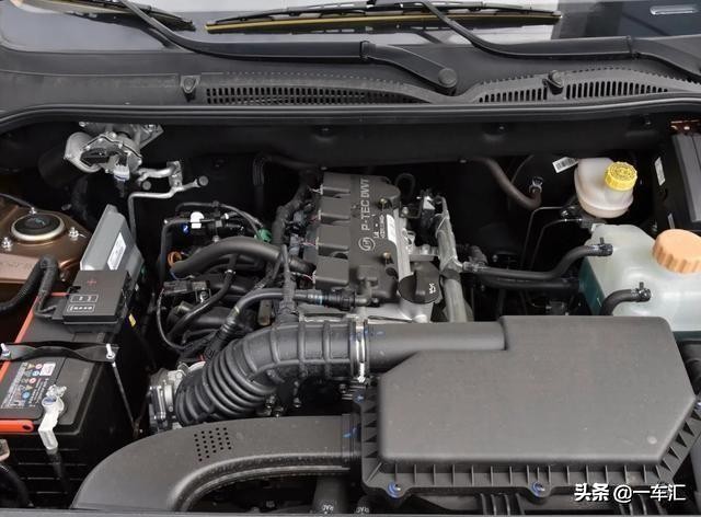 五菱宏光s最低什么价位,五菱宏光s2020款1.5l舒适型油耗