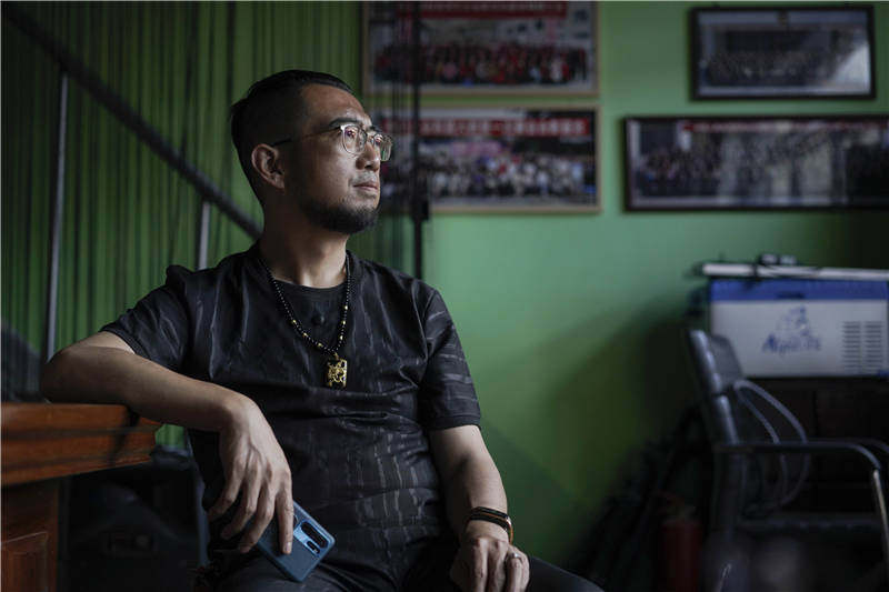 奥利给大叔的搞笑视频,奥利给大叔被别人认出