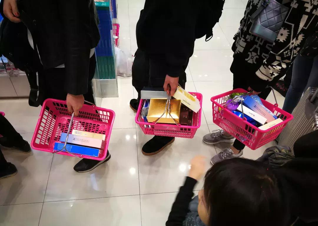 电视霸道总裁和现实中不一样,电视剧里的霸道总裁存在吗