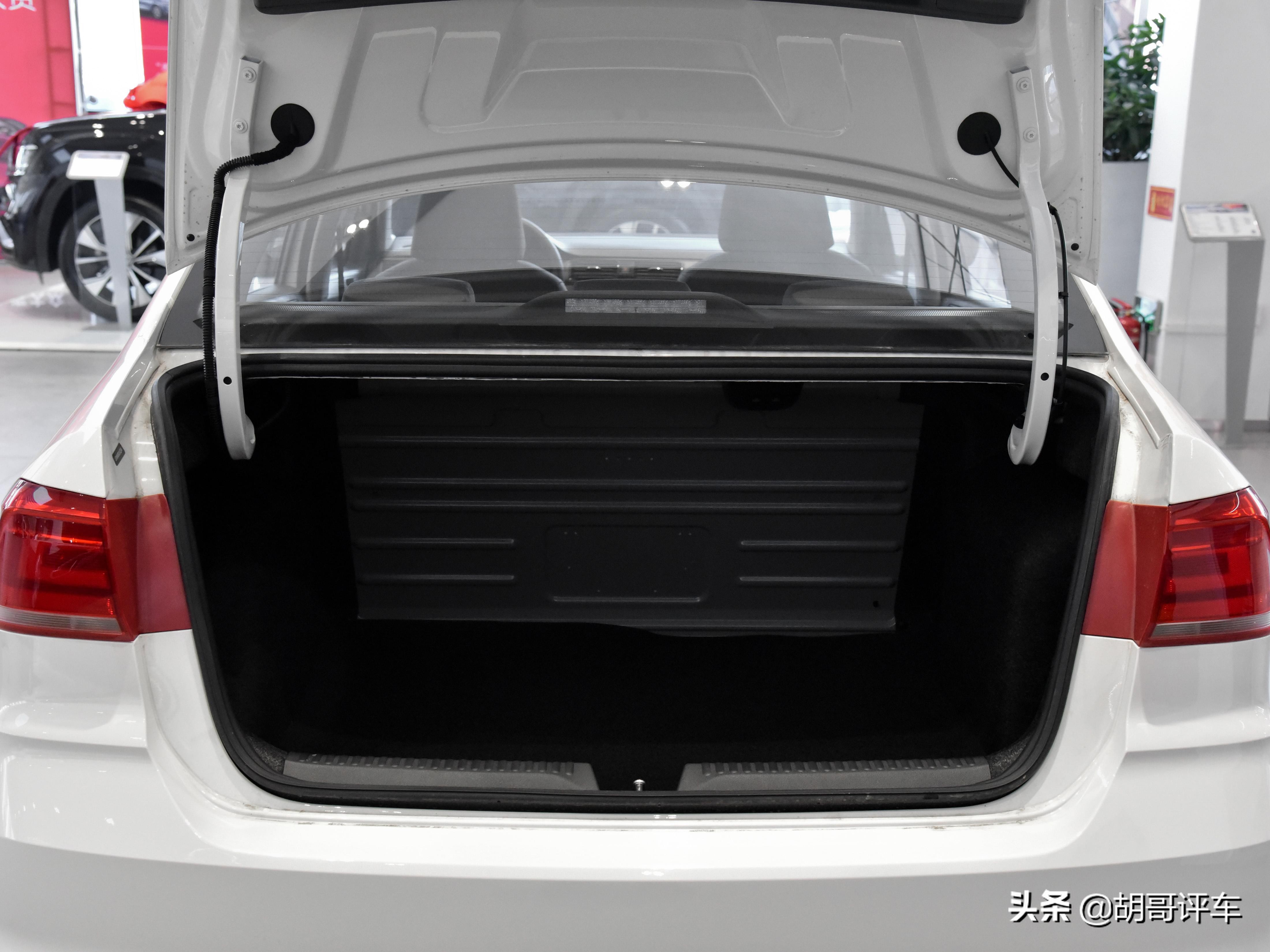 低价低油耗家用车排行榜,低油耗皮实耐开的车