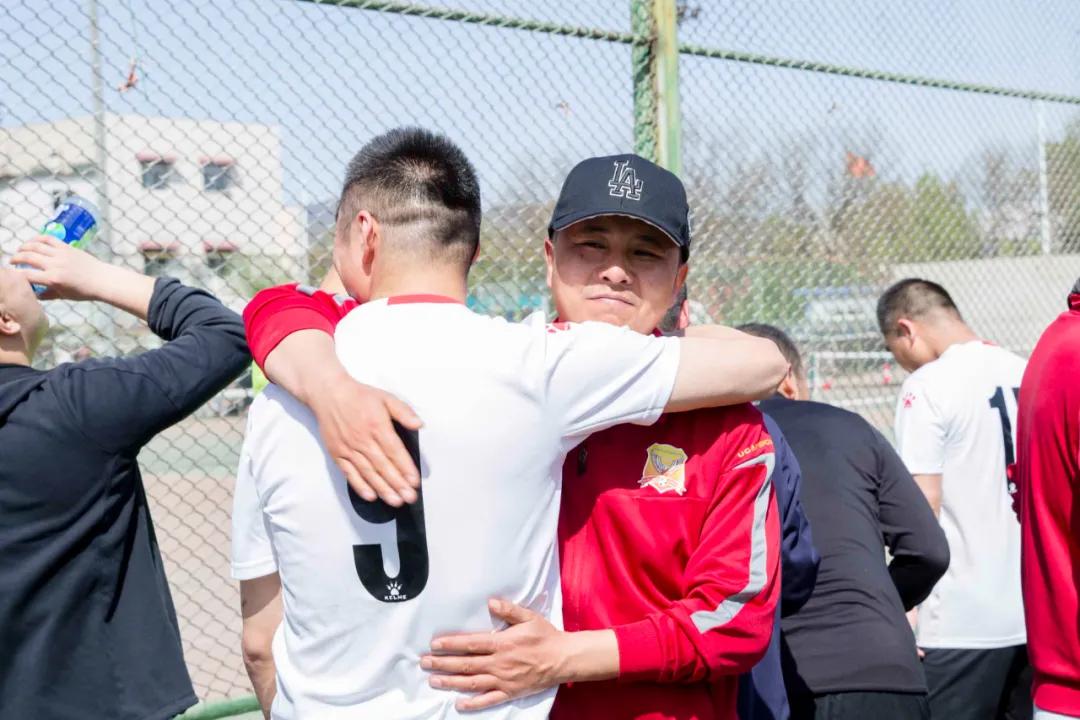 足球老将的故事简介,足球少年的故事