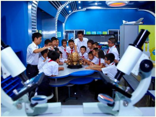 在一个学校读了9年怎么表达,在城南小学读书是种什么体验