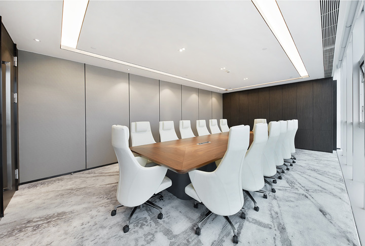 不缀冗余，高端轻奢锐天投资上海总部设计欣赏