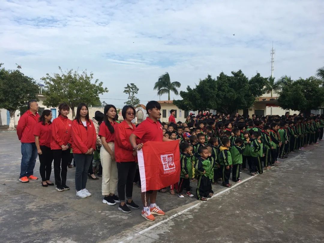 时光正好微风不燥歌词,时光正好微风不燥英文