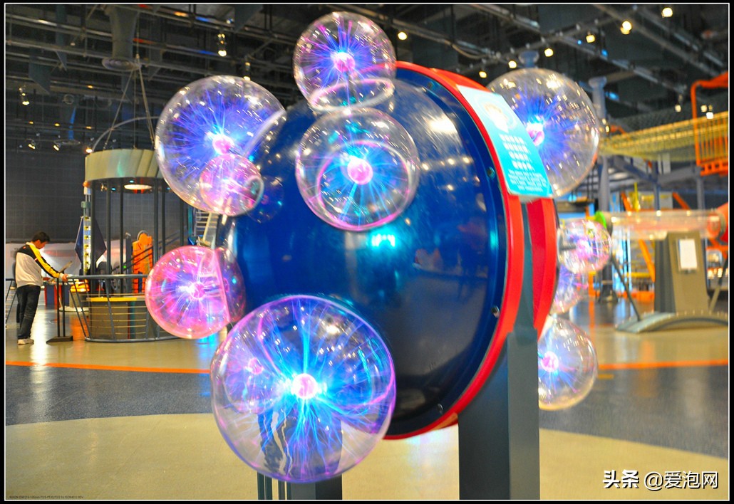 上海天文馆和科技馆哪个更值得去,上海自然博物馆和科技馆哪个好玩