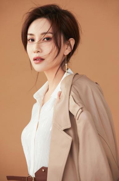 据说《怪美》中范美饰演者晨阳发布了征婚帖？看完不心动算我输