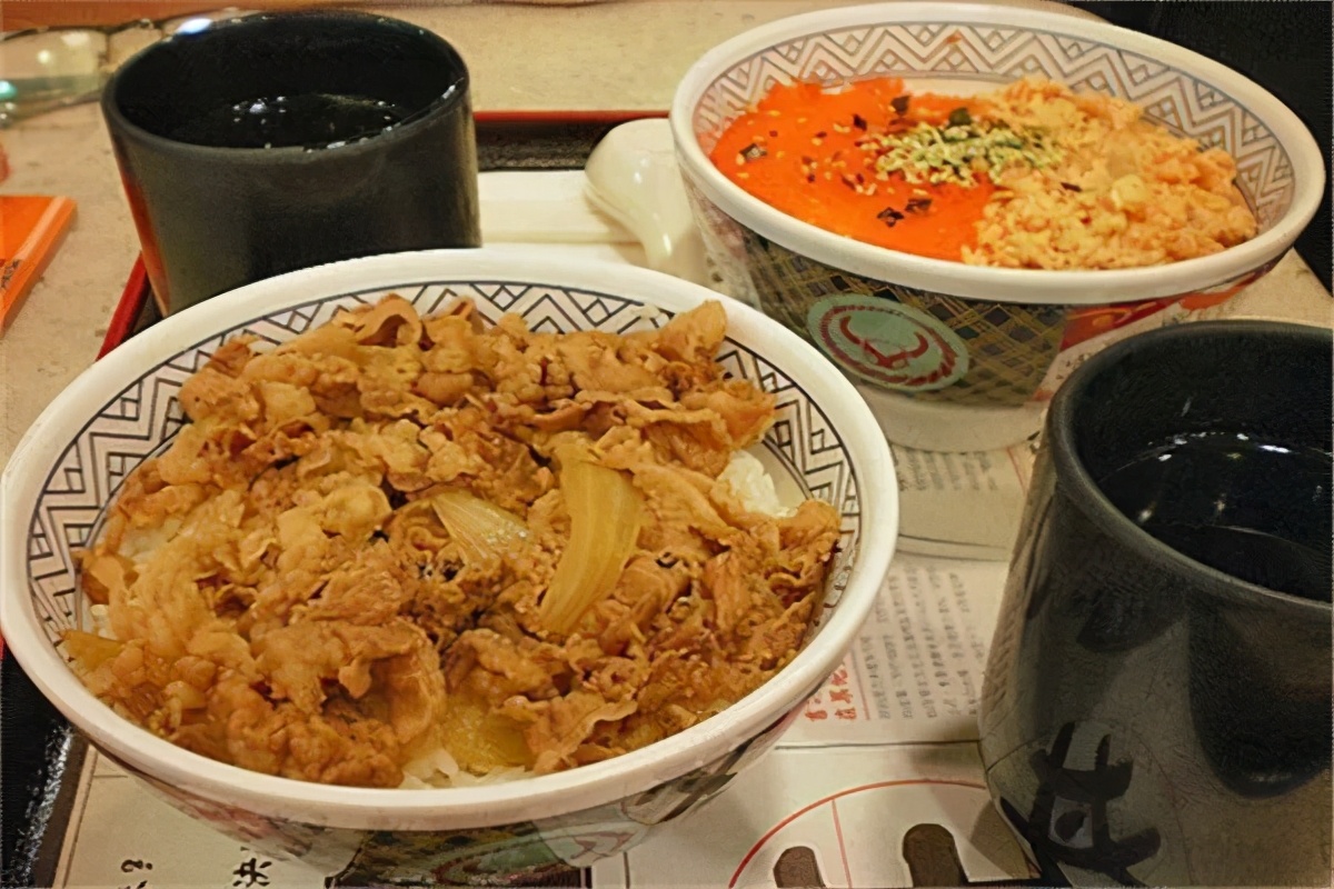 吉野家巨亏75亿日元关闭150家门店,吉野家280日元