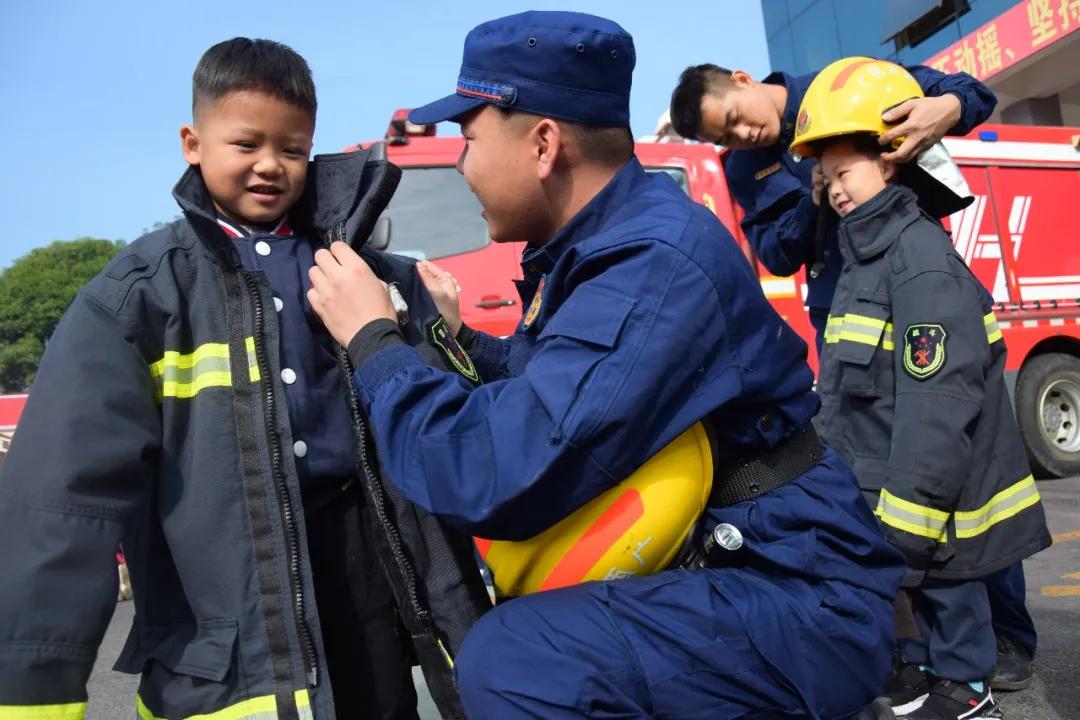 *防队消**里的生活~他们来揭秘啦~