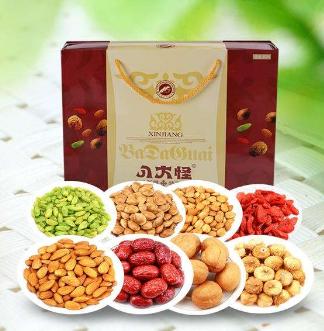 南北疆旅游带什么,从新疆去内地旅游首选哪个城市