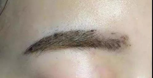 线条眉不上色的原因,线条眉怎么做上色好