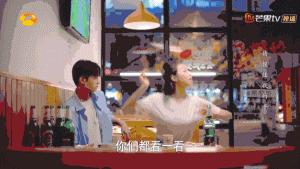 宋茜优雅随性彰显魅力,欣赏宋茜的正确打开方式