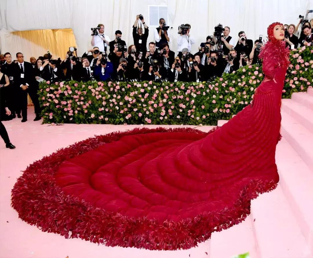 MetGala｜他们都在骗你，今年时尚奥斯卡的主题，是中国古代神话