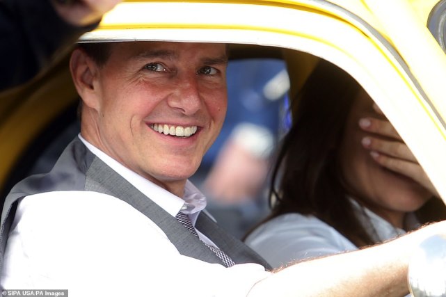 57岁阿汤哥打扮,60岁阿汤哥最新视频