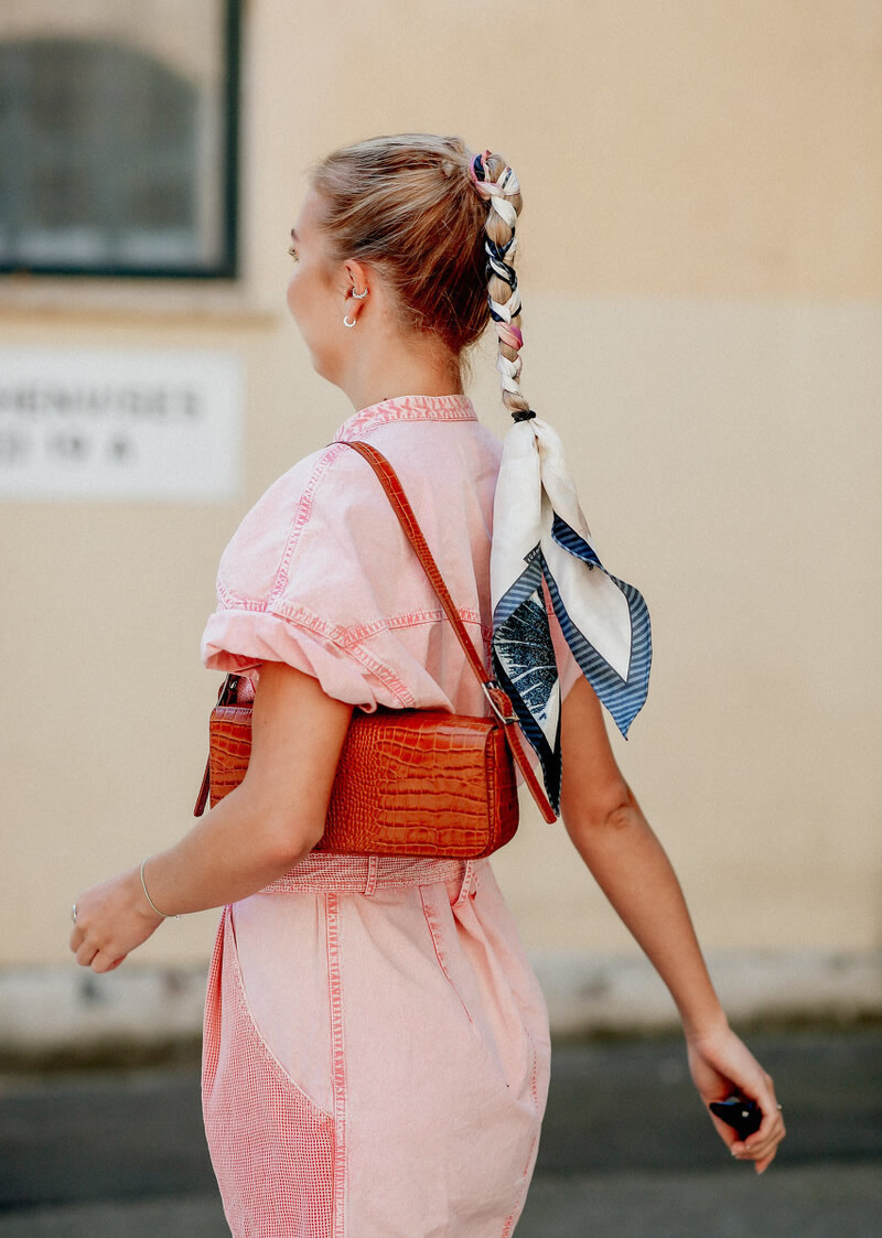 大丝巾的领带系法大全,系丝巾领带方法简单又好看