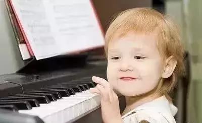 钢琴教学入门零基础学琴,学琴一年应掌握的钢琴技巧