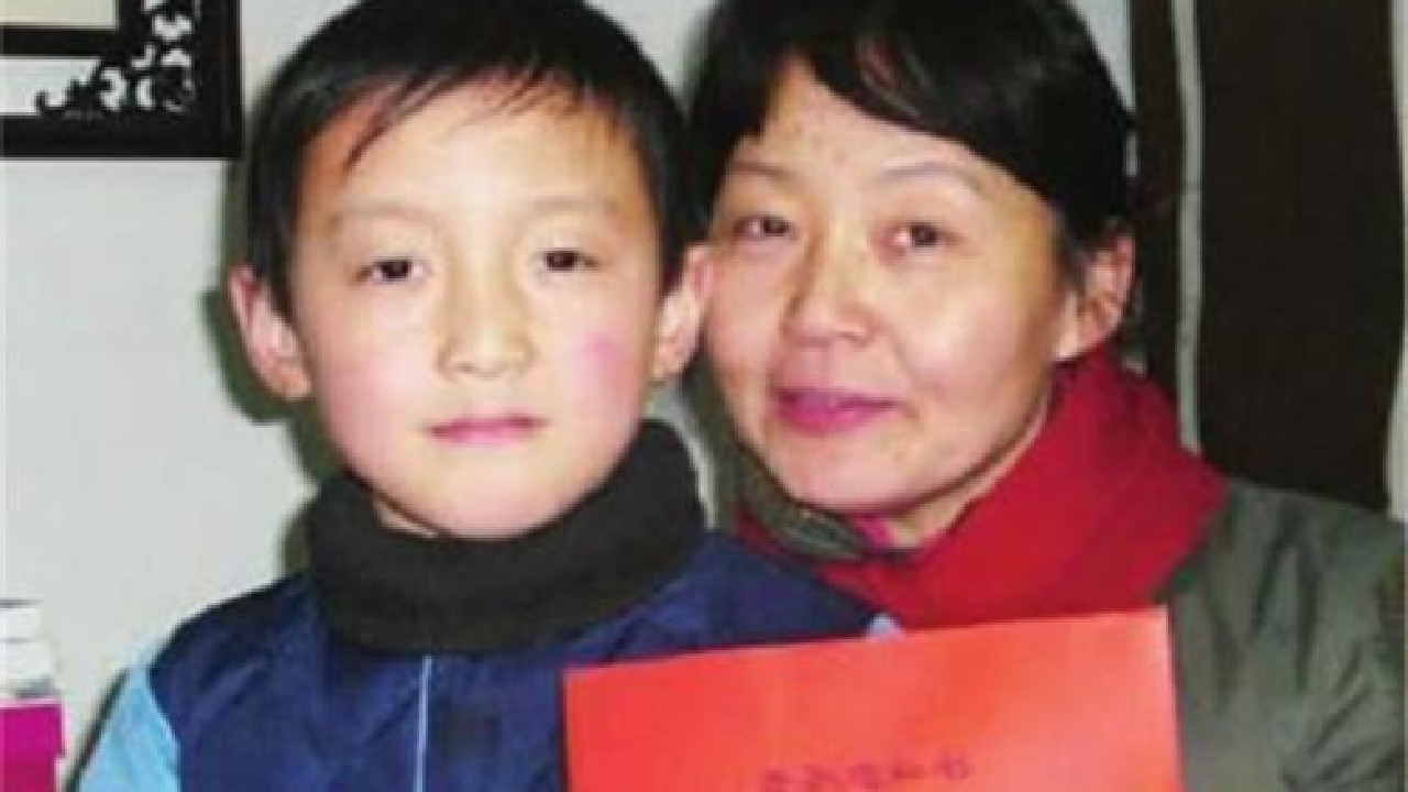 中国最小退役军官8岁入伍,中国特招入伍最小年龄国防生是谁