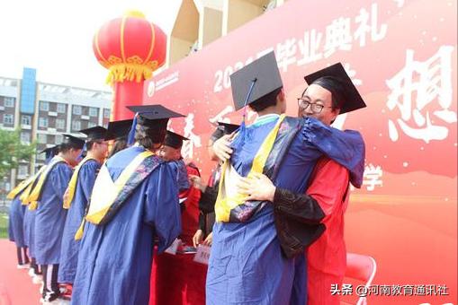 后浪奔涌作文开头,后浪奔涌演讲稿