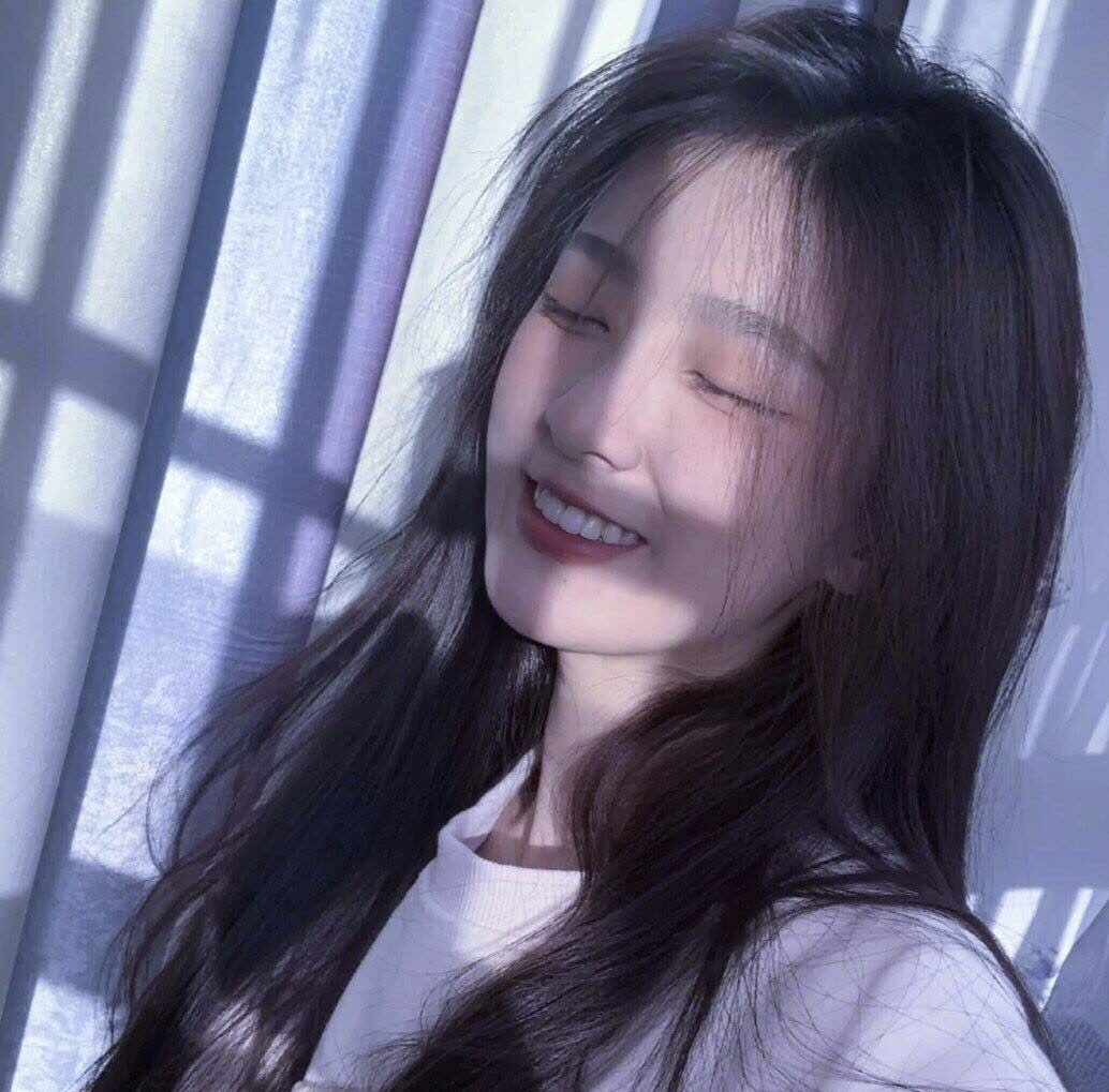 想要清透妆感用气垫还是粉底,怎么用妆前乳隔离霜好看点呢图片