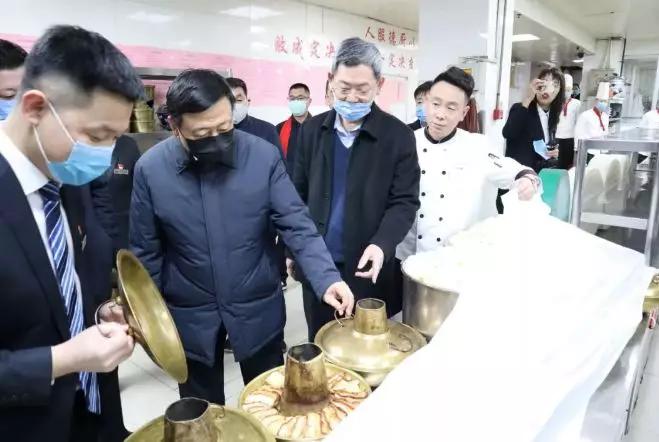 太原市怡安居物业：当好小区防疫“大管家”