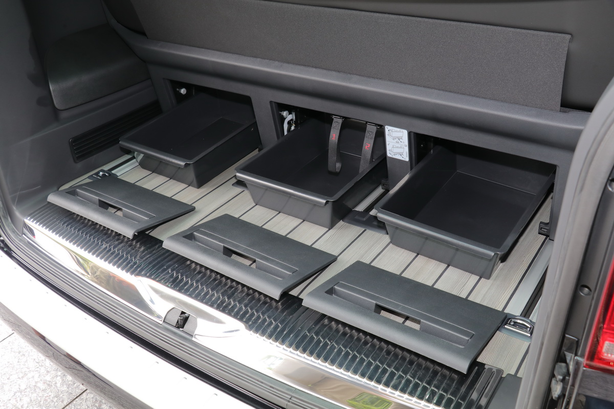 进口大众multivan精彩实拍展示,19年大众帕萨特混动试驾