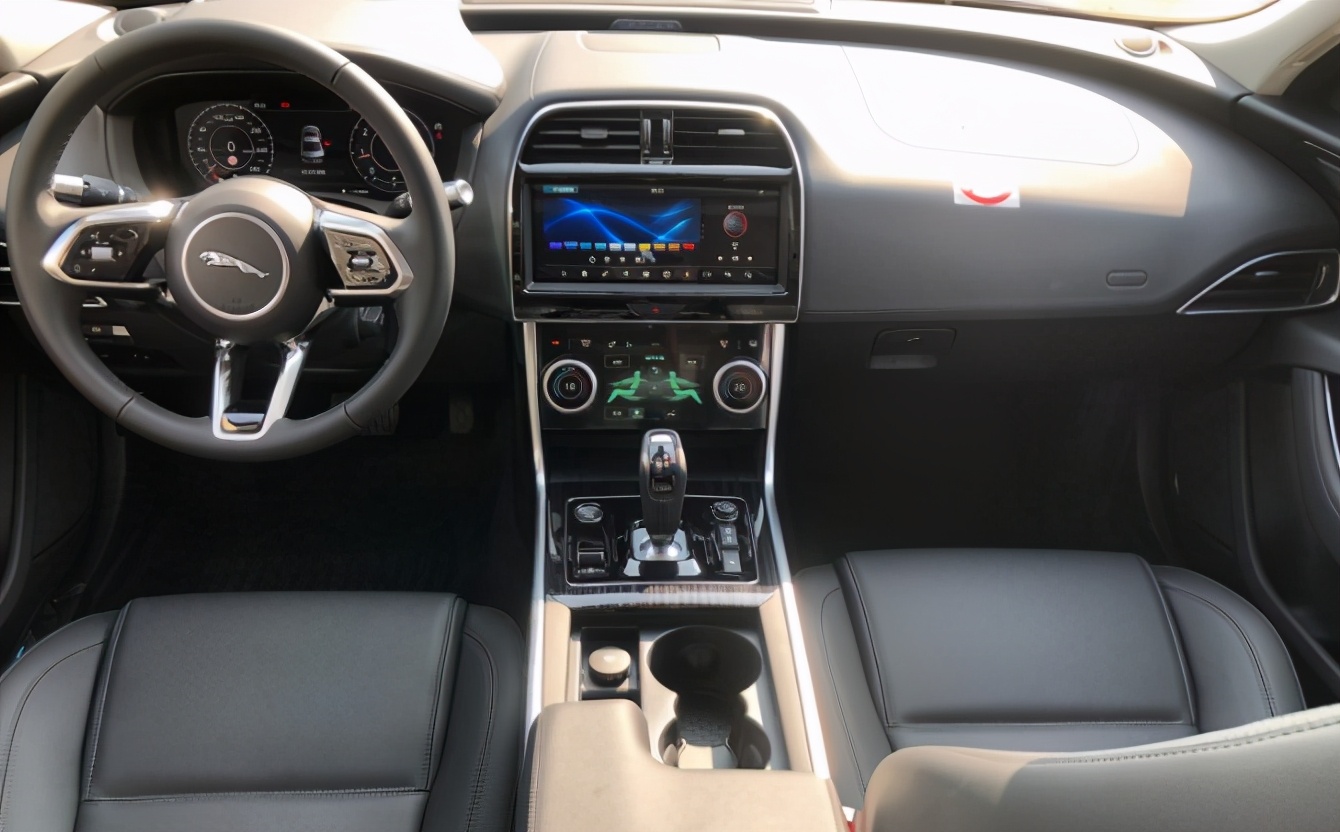 19款捷豹xel2.0t250ps奢华版试驾,捷豹xel黑曜运动型英国绿试驾