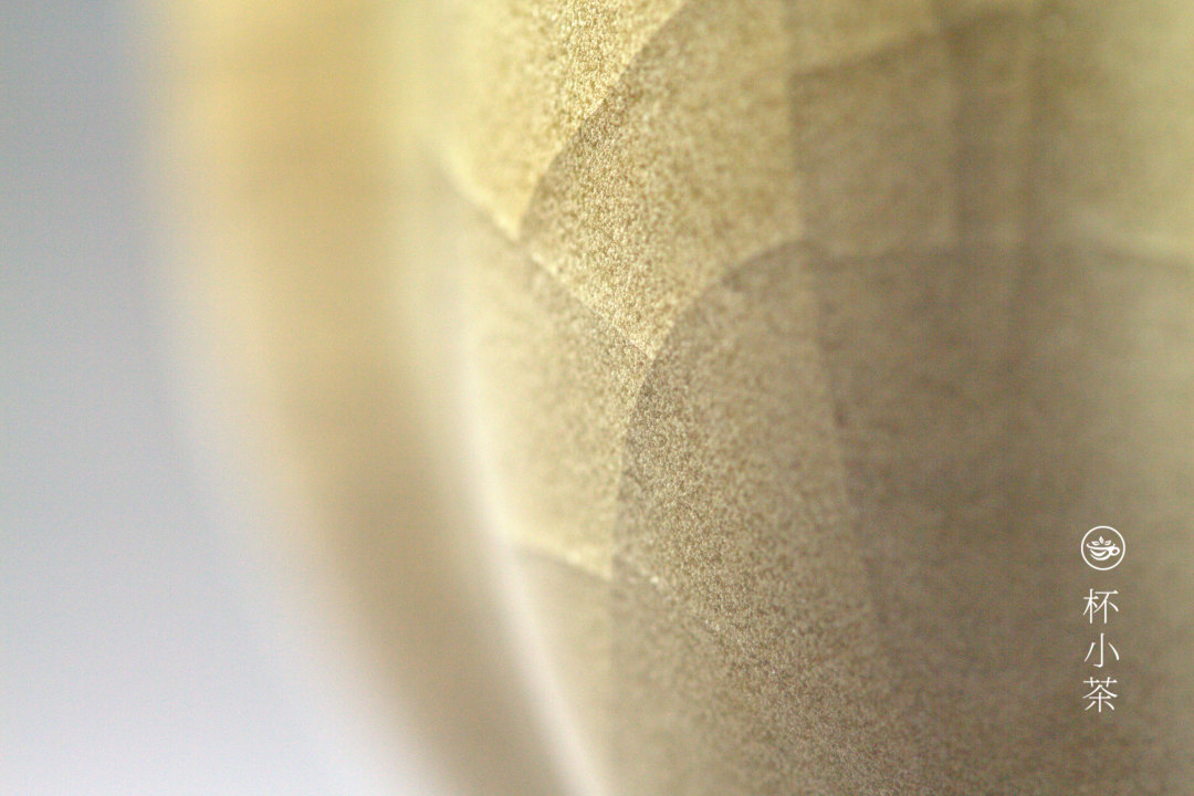 茶杯裂开了是什么原因,茶杯突然破裂是何征兆