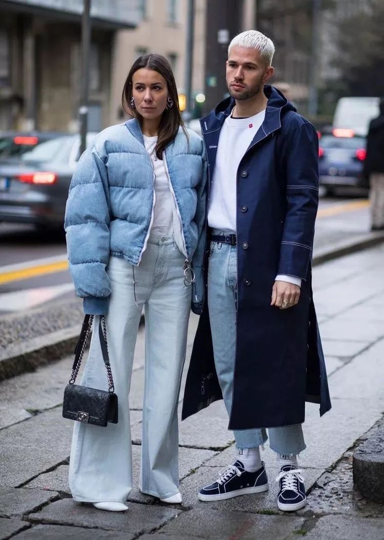 40-50岁洋气羽绒服裤子,冬天流行这样的羽绒服温暖又时髦