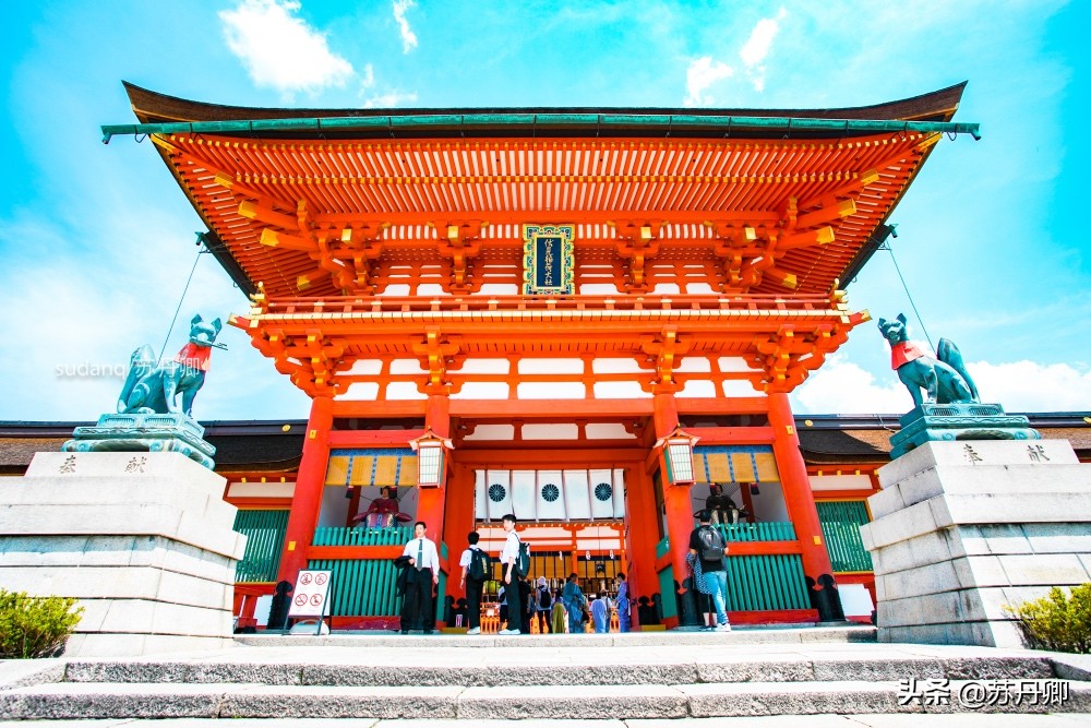 京都伏见稻荷神社可以爬一半吗,京都之旅